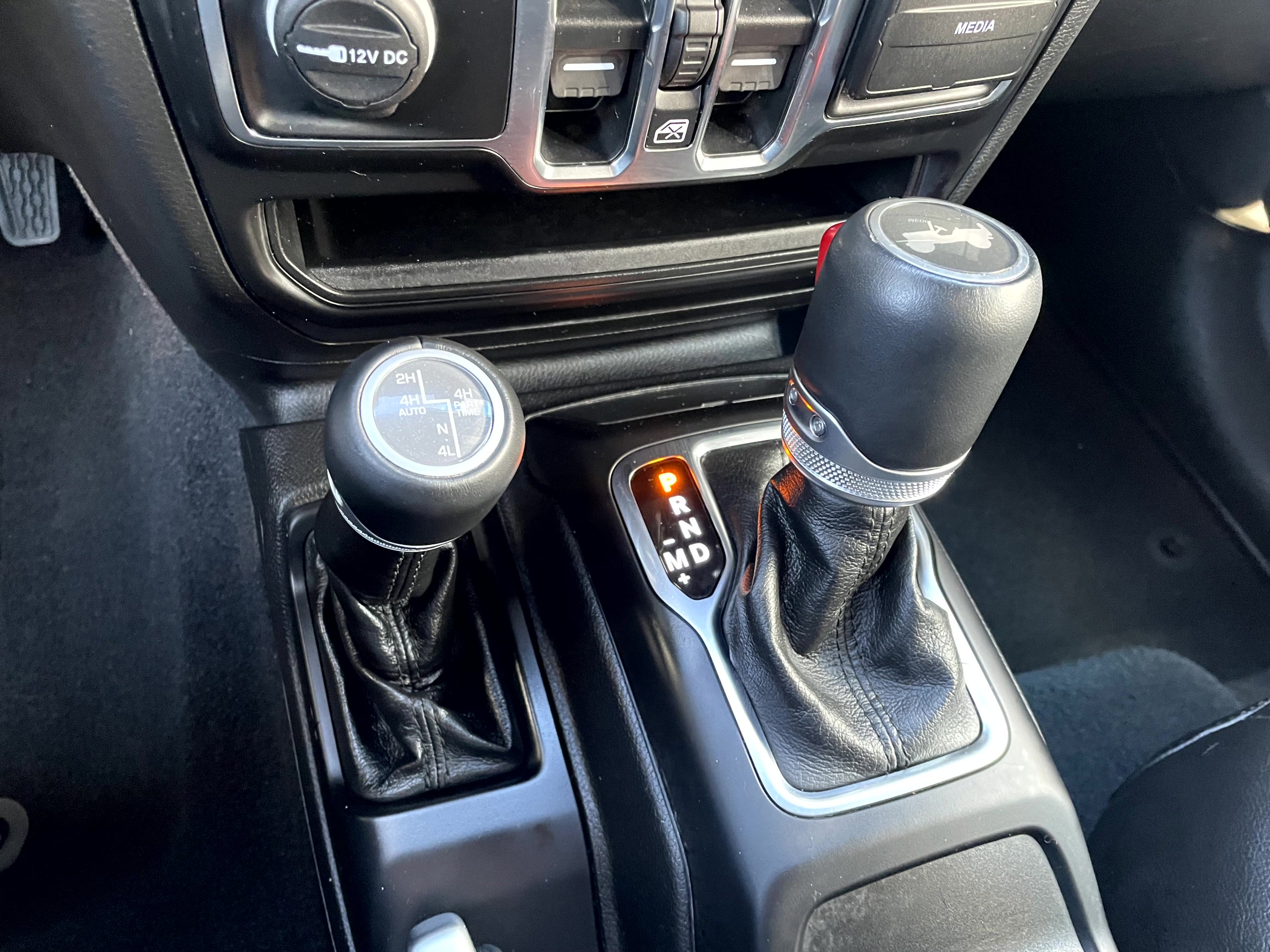 Used 2022 Jeep Wrangler Unlimited Sahara image 18