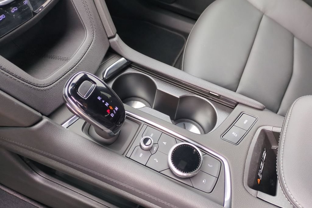 New 2025 Cadillac XT6 Sport AWD/4WD image 8
