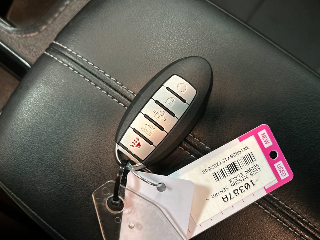 Used 2025 Nissan Sentra S image 20
