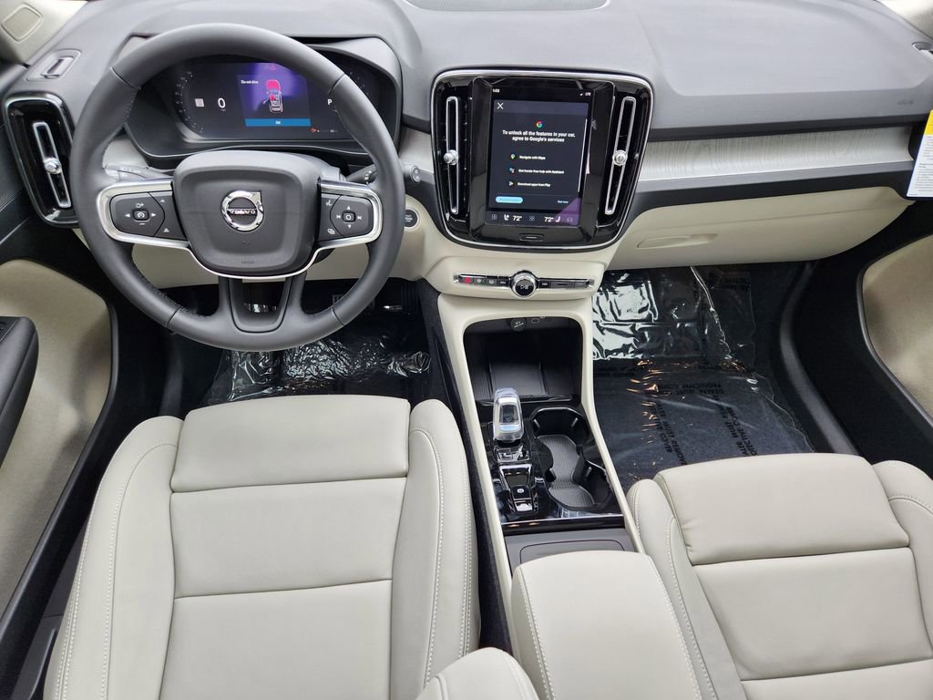 New 2026 Volvo XC40 B5 Plus w/ Protection Package Premier AWD/4WD image 16