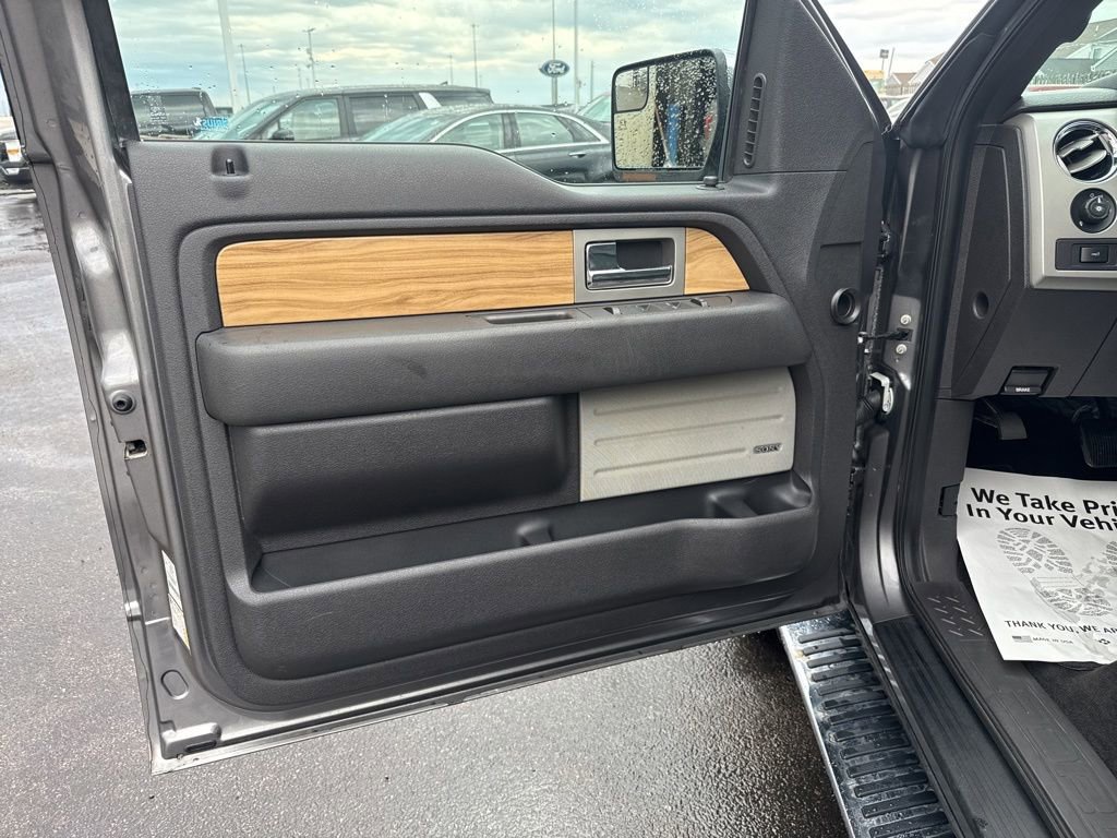 Used 2011 Ford F150 Lariat w/ Lariat Chrome Pkg AWD/4WD image 5