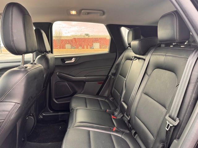 Used 2025 Ford Escape Platinum AWD/4WD image 28