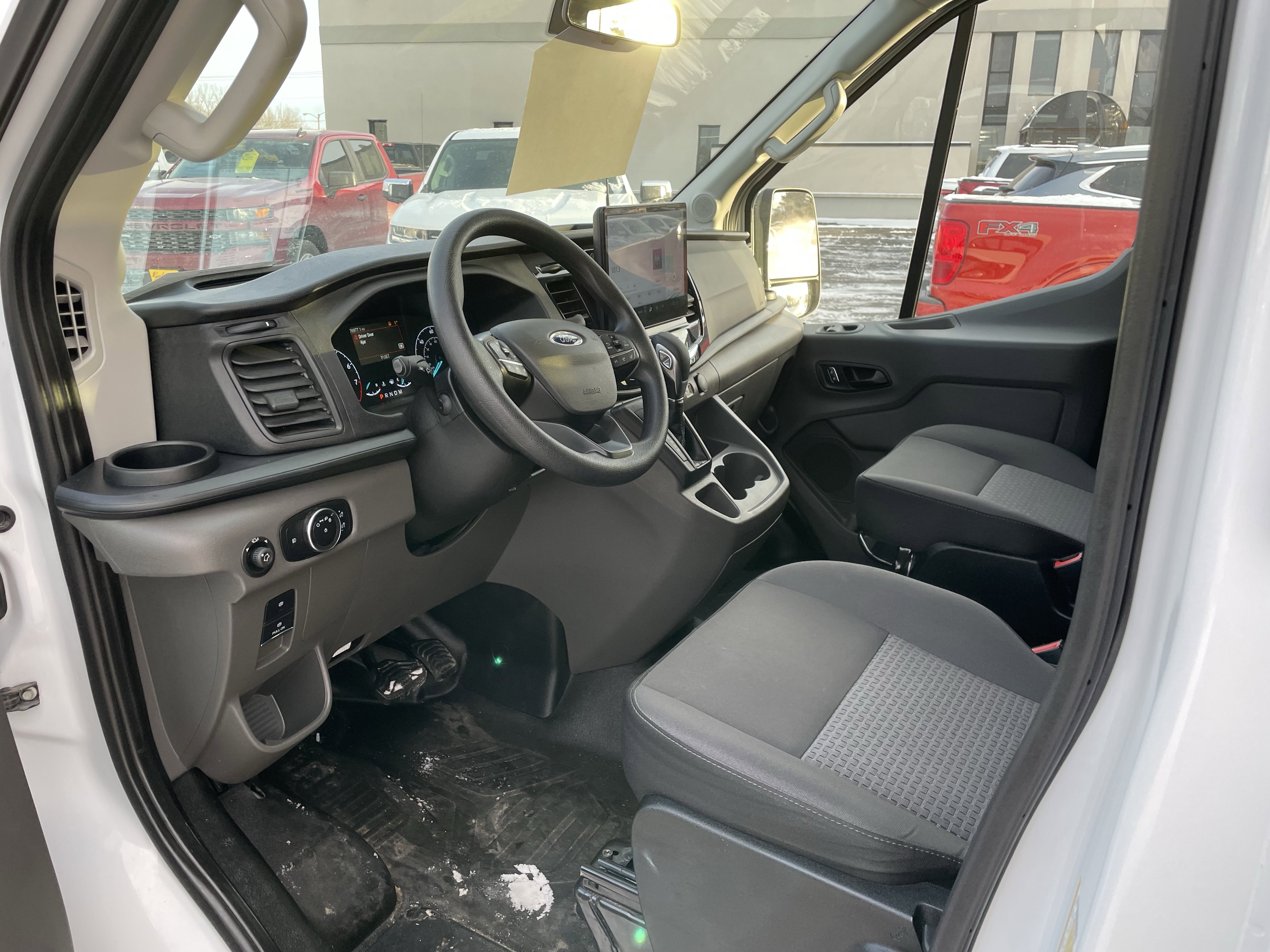 Used 2024 Ford Transit 350 XLT image 13