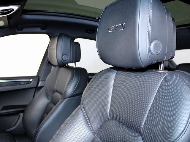 Used 2024 Porsche Macan GTS image 20