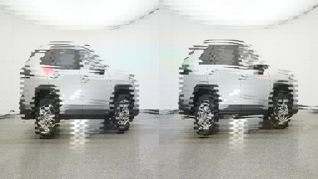New 2025 Toyota RAV4 XLE image 27