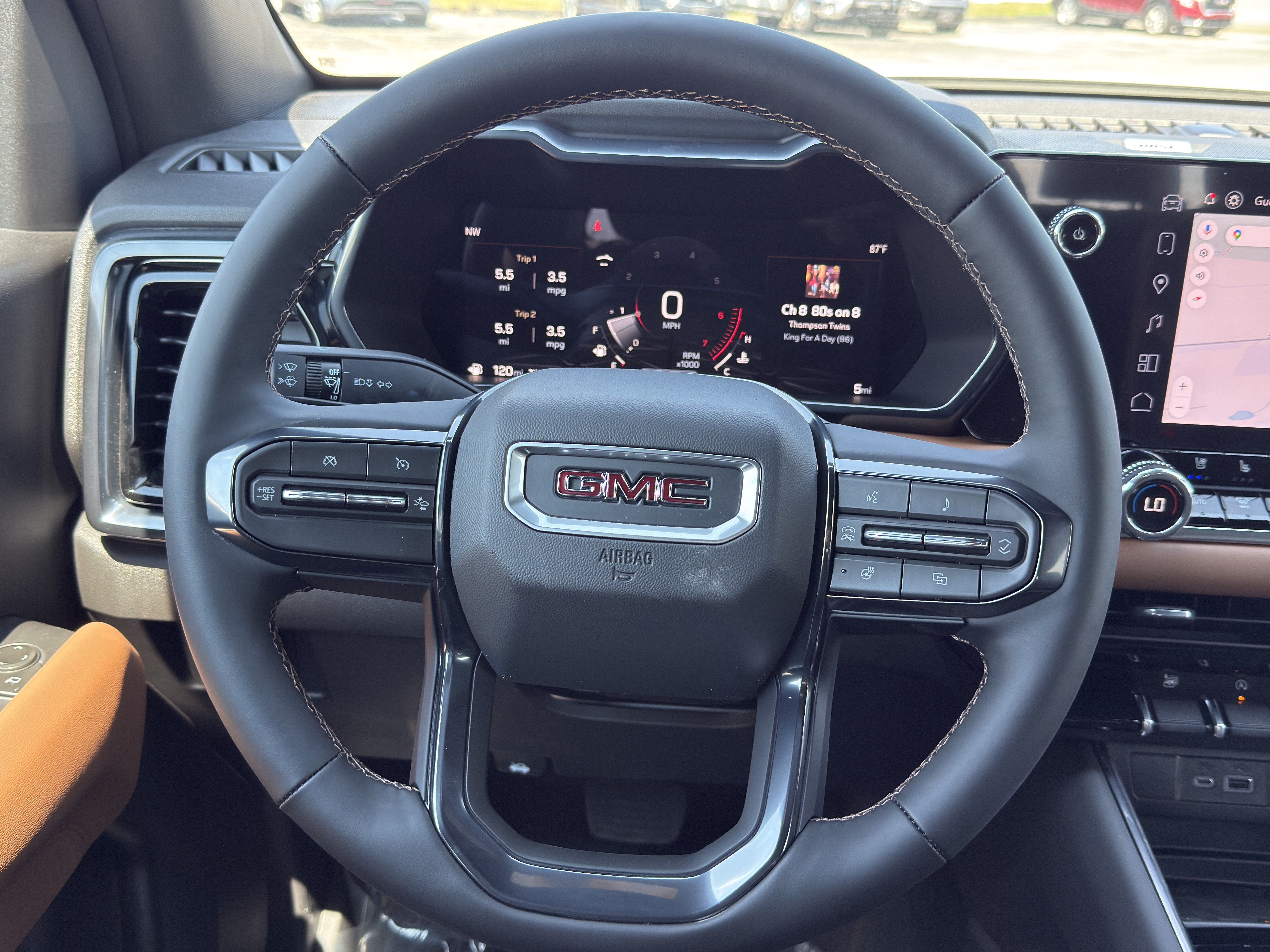 New 2026 GMC Canyon AT4 w/ Technology Plus Package AWD/4WD image 34