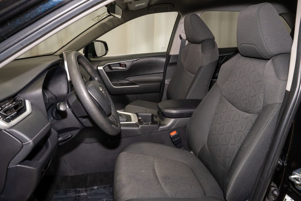 Used 2024 Toyota RAV4 XLE image 9