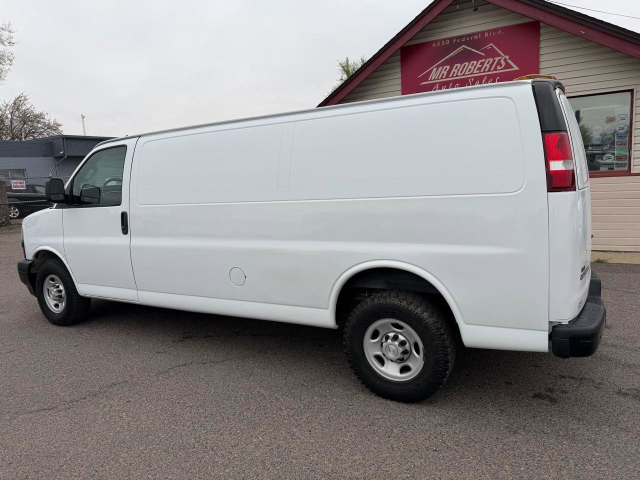 Used 2020 Chevrolet Express 2500 Extended w/ Communications Package RWD image 6