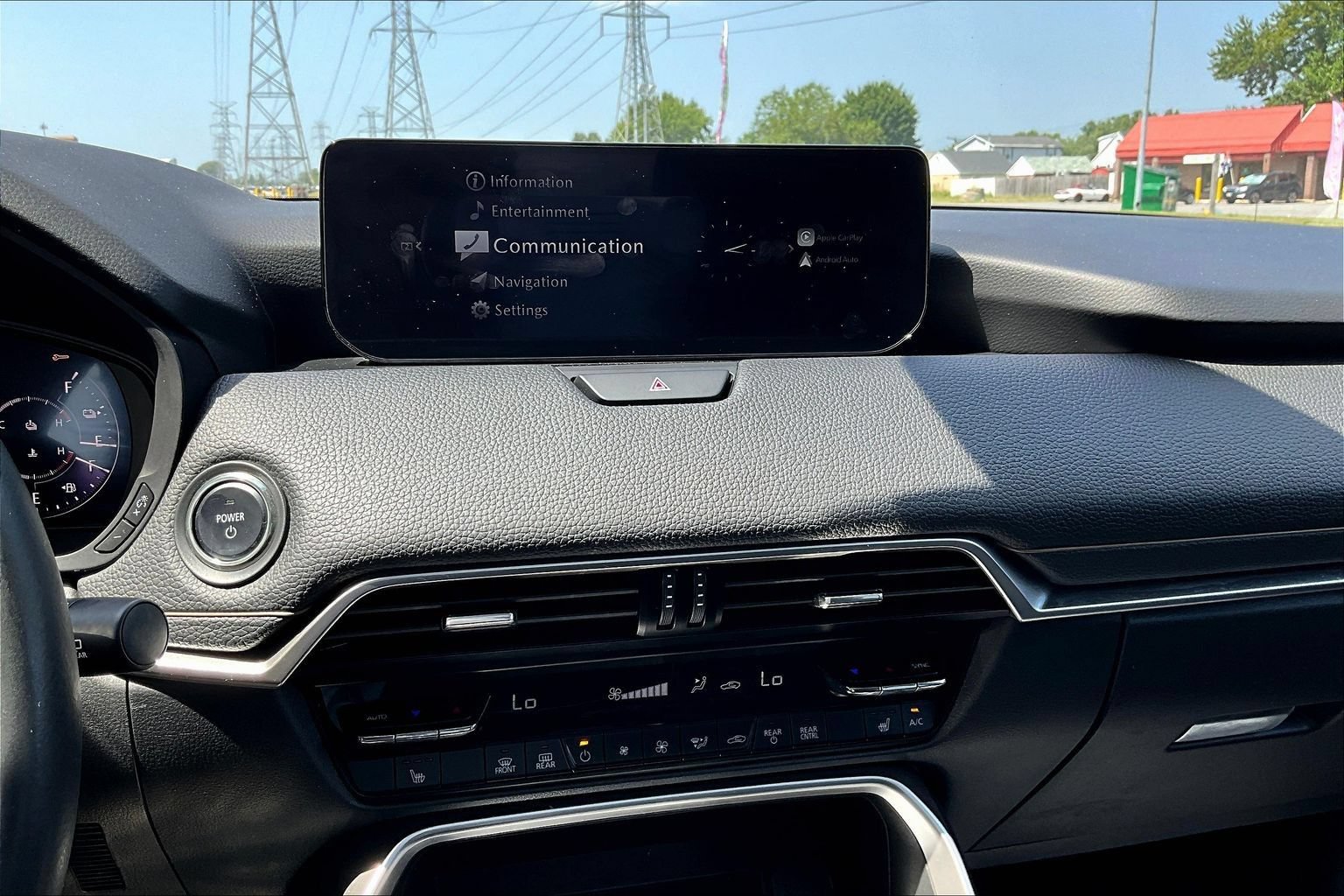 Used 2024 MAZDA CX-90 Plug-In Hybrid w/ Preferred AWD/4WD image 17