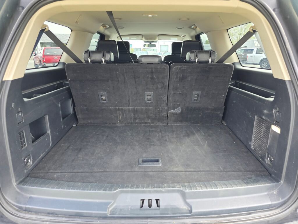 Used 2024 Ford Expedition Max XLT image 9