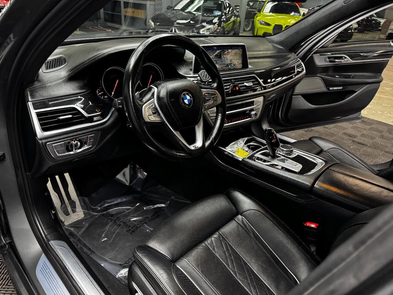 Used 2016 BMW 750i image 35