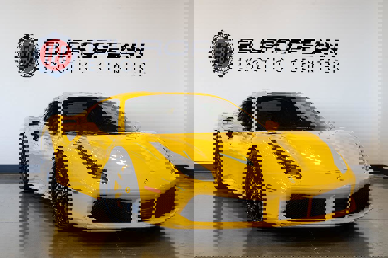 Used 2018 Ferrari 488 Spider image 2