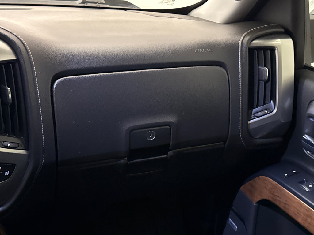 Used 2018 Chevrolet Silverado 1500 LTZ w/ Texas Edition AWD/4WD image 15