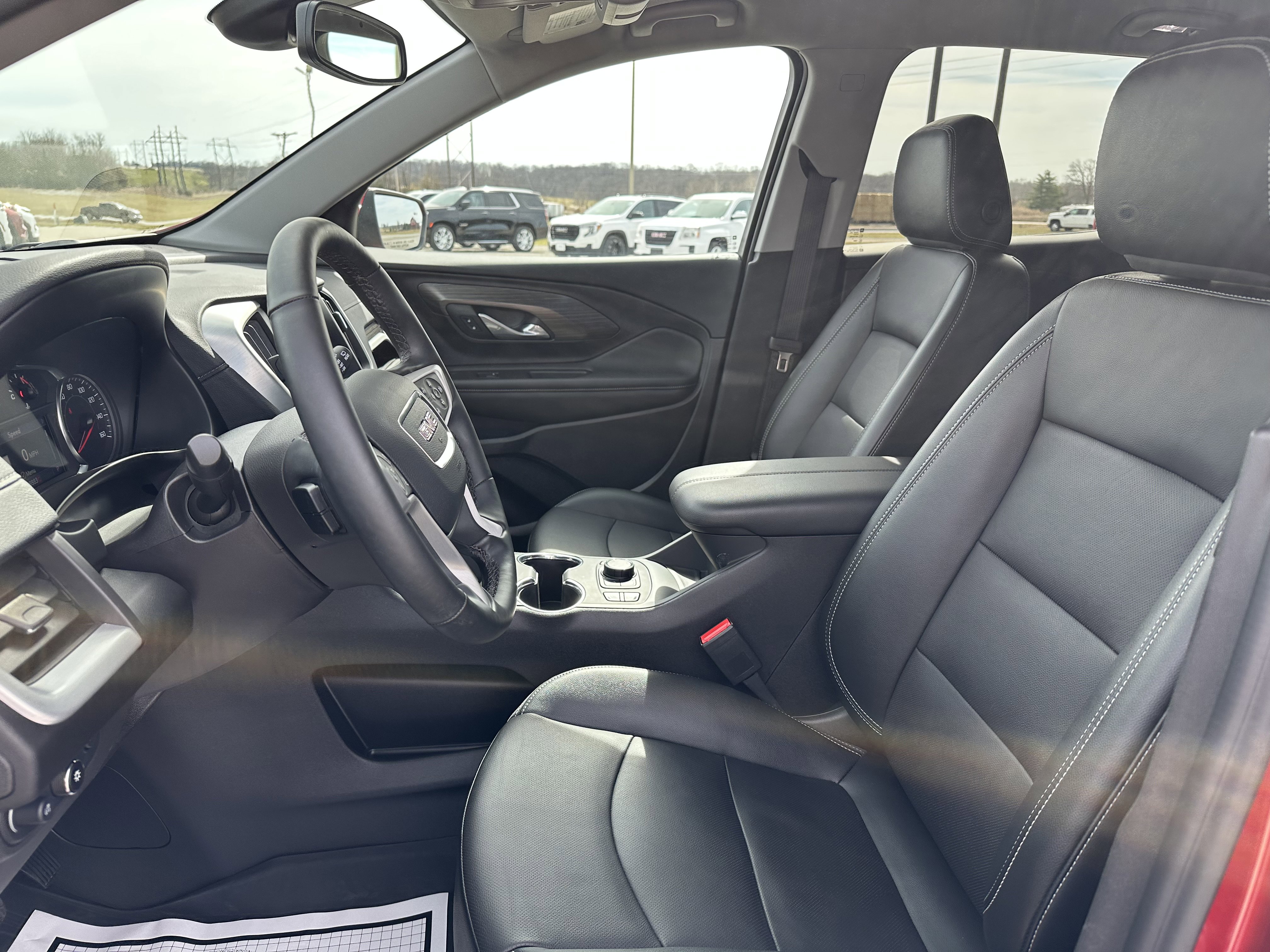 Used 2024 GMC Terrain SLT w/ Infotainment Package II image 15