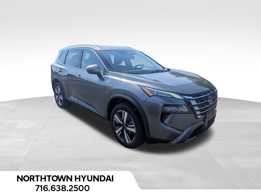Used 2026 Nissan Rogue SL AWD/4WD image 16