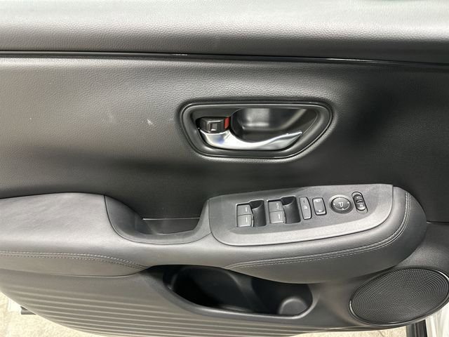 Used 2025 Honda HR-V LX image 16