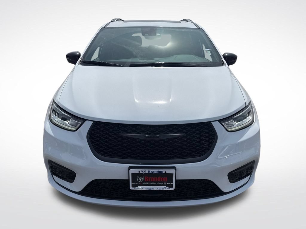 New 2026 Chrysler Pacifica Limited w/ S Appearance Package AWD/4WD image 8