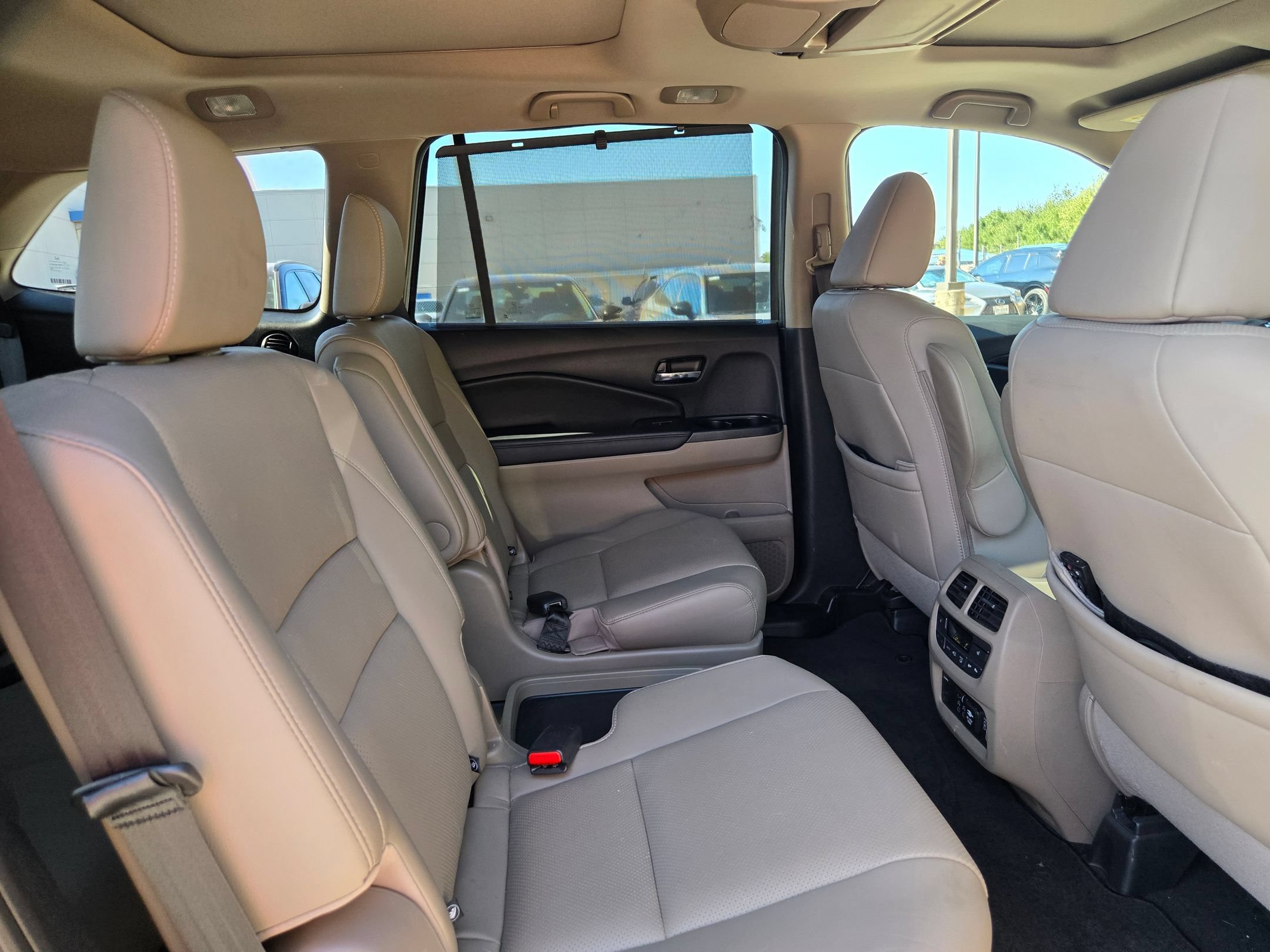 Used 2019 Honda Pilot Elite image 25