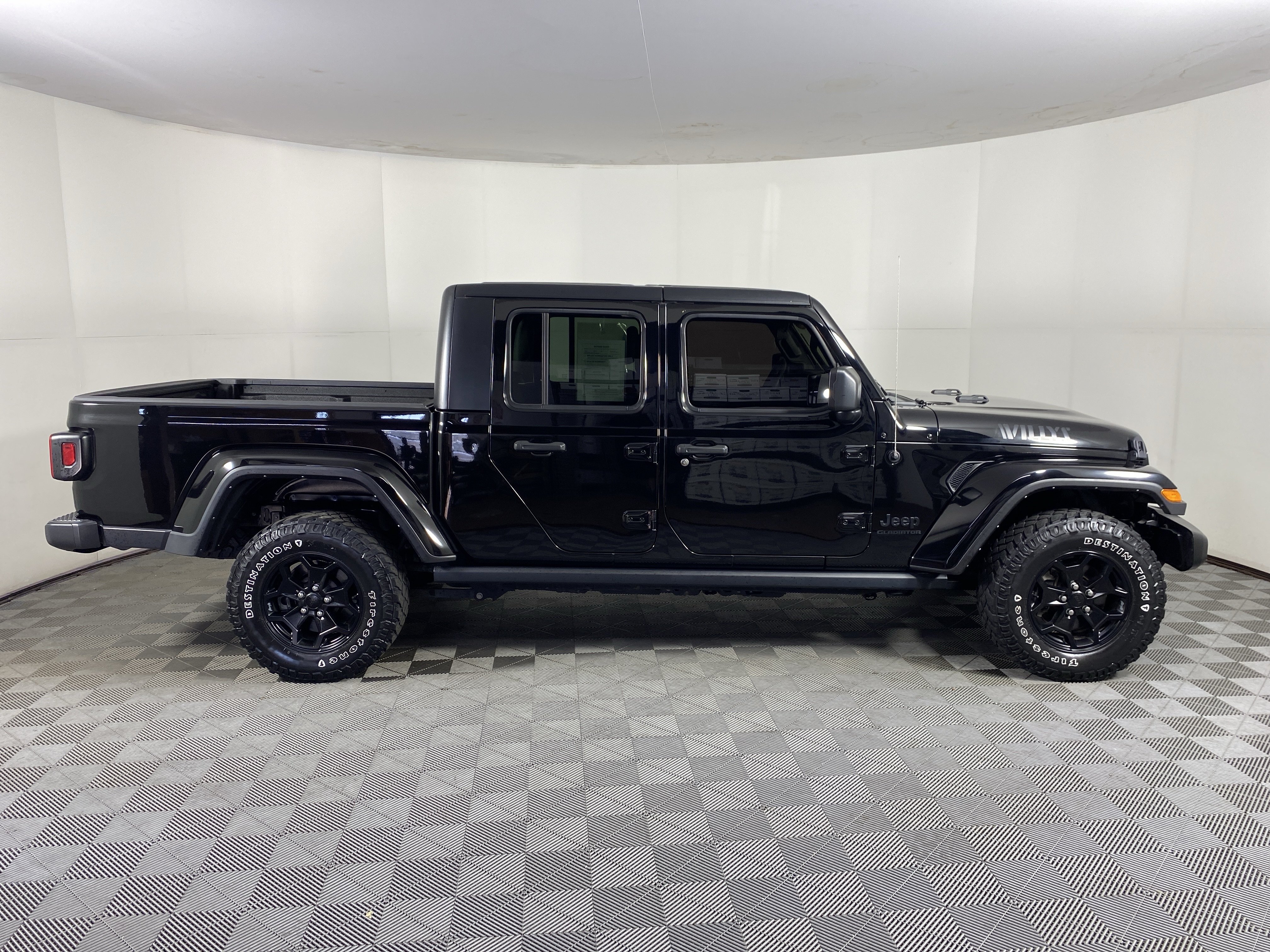 Used 2022 Jeep Gladiator Sport AWD/4WD image 6