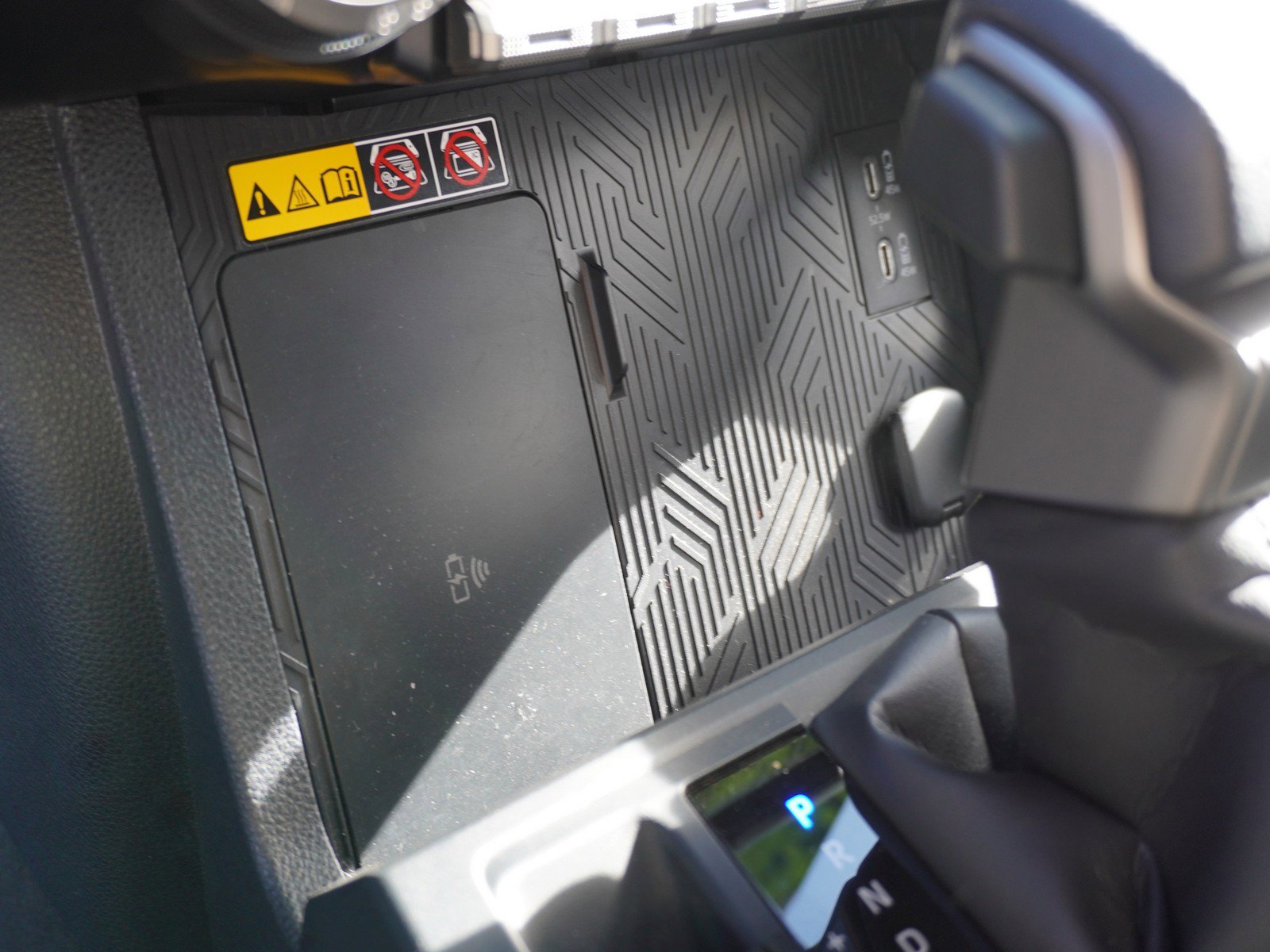 Used 2025 Toyota 4Runner Trailhunter image 28