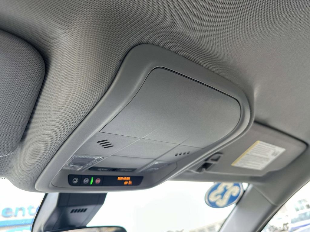 Used 2023 Chevrolet Equinox LS w/ LS Convenience Package image 29