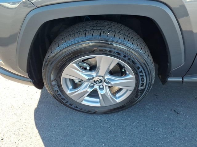 Used 2025 Toyota RAV4 XLE image 4