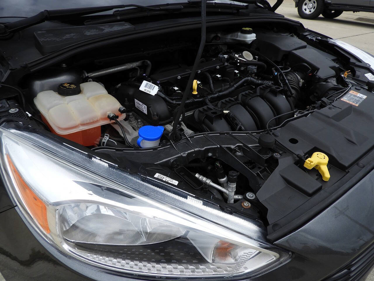 Used 2017 Ford Focus SE FWD image 42