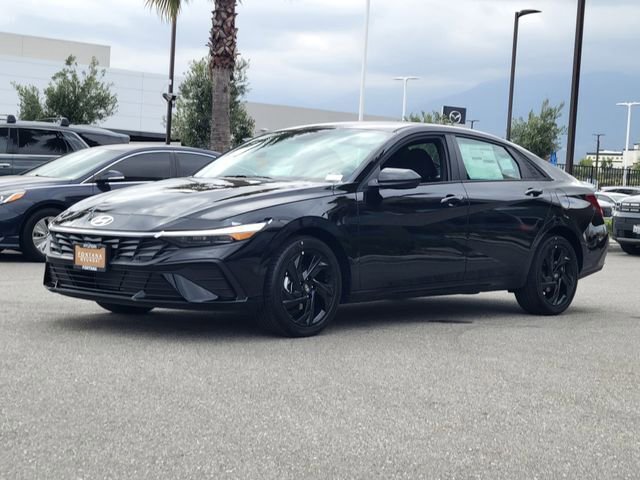 New 2026 Hyundai Elantra Sport FWD image 30