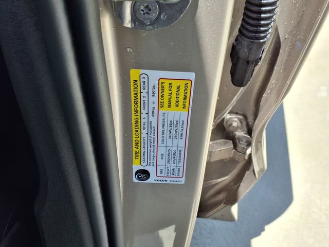 Used 2026 Volvo XC60 B5 Plus w/ Protection Package Premier image 31