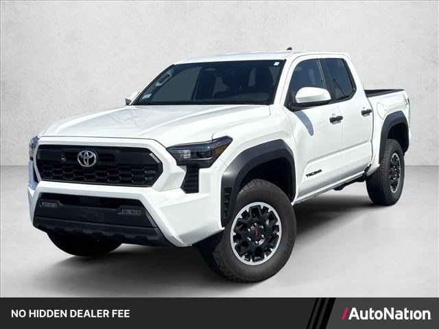 Certified 2025 Toyota Tacoma TRD Off-Road AWD/4WD image 1