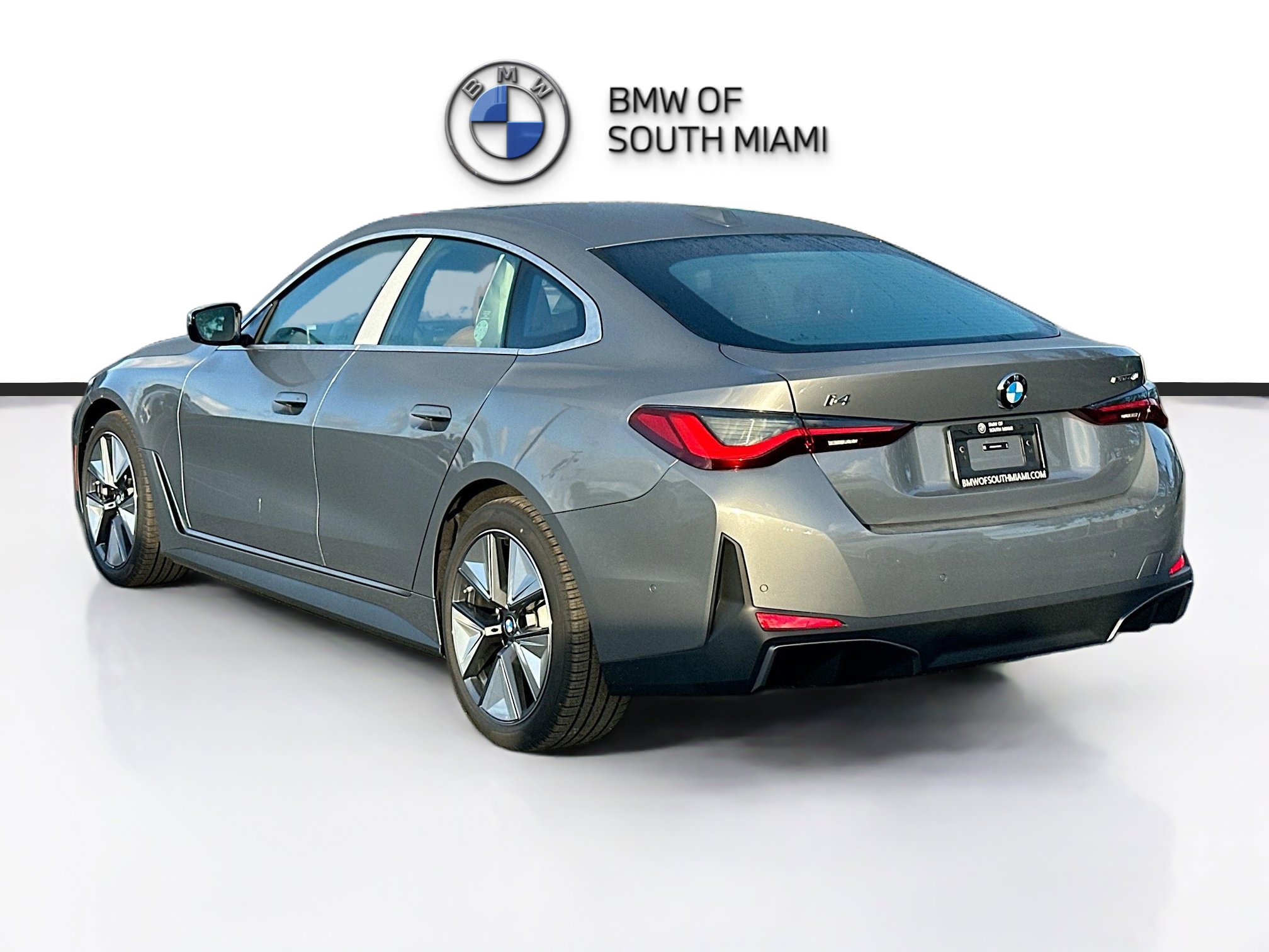 New 2026 BMW i4 eDrive40 w/ Parking Assistance Package image 4