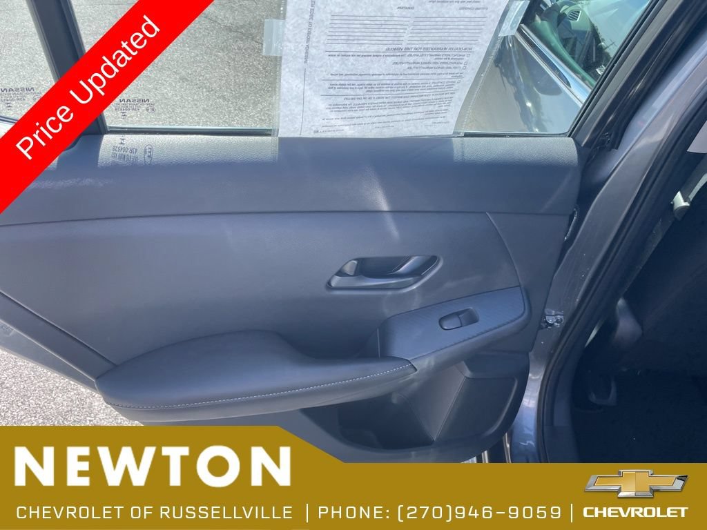 Used 2025 Nissan Sentra S FWD image 35