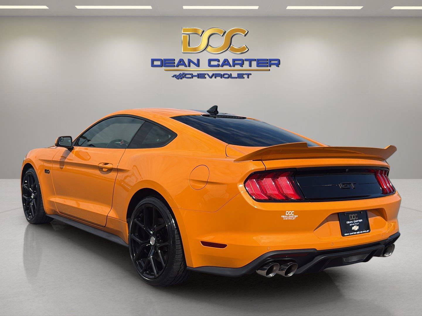 Used 2019 Ford Mustang GT RWD image 3