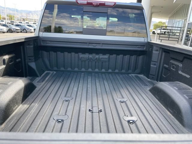 Used 2025 GMC Sierra 3500 AT4 w/ AT4 Premium Plus Package AWD/4WD image 16