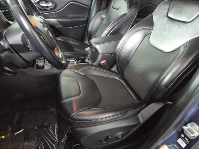 Used 2021 Jeep Cherokee Latitude Plus image 18