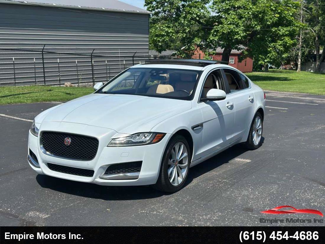 Used 2018 Jaguar XF Premium RWD image 1