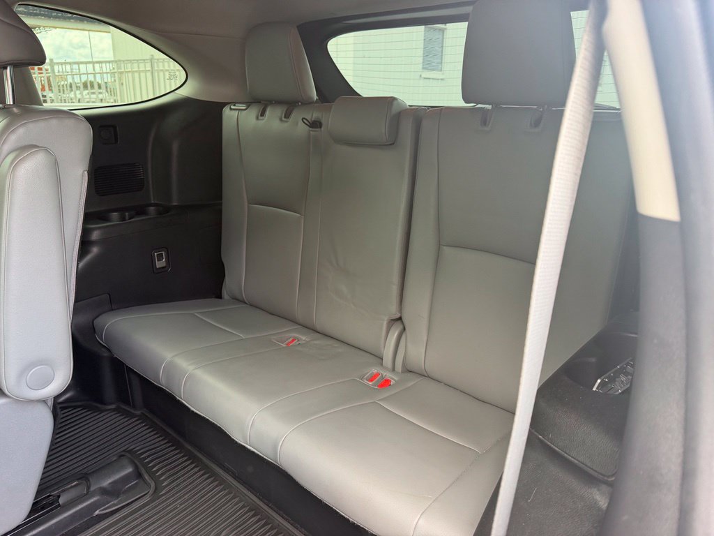 Used 2022 Toyota Highlander XLE FWD image 15