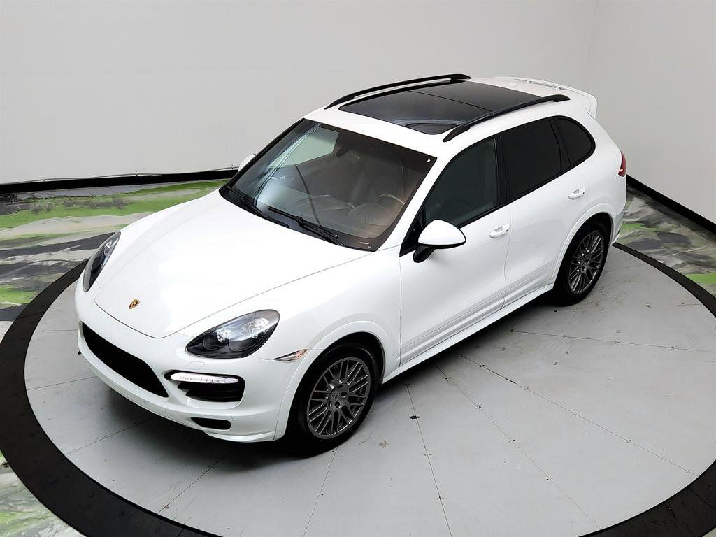 Used 2013 Porsche Cayenne GTS AWD/4WD image 32
