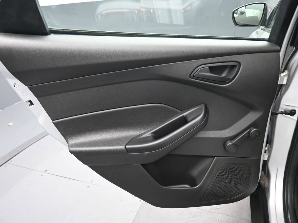 Used 2018 Ford Focus S image 24