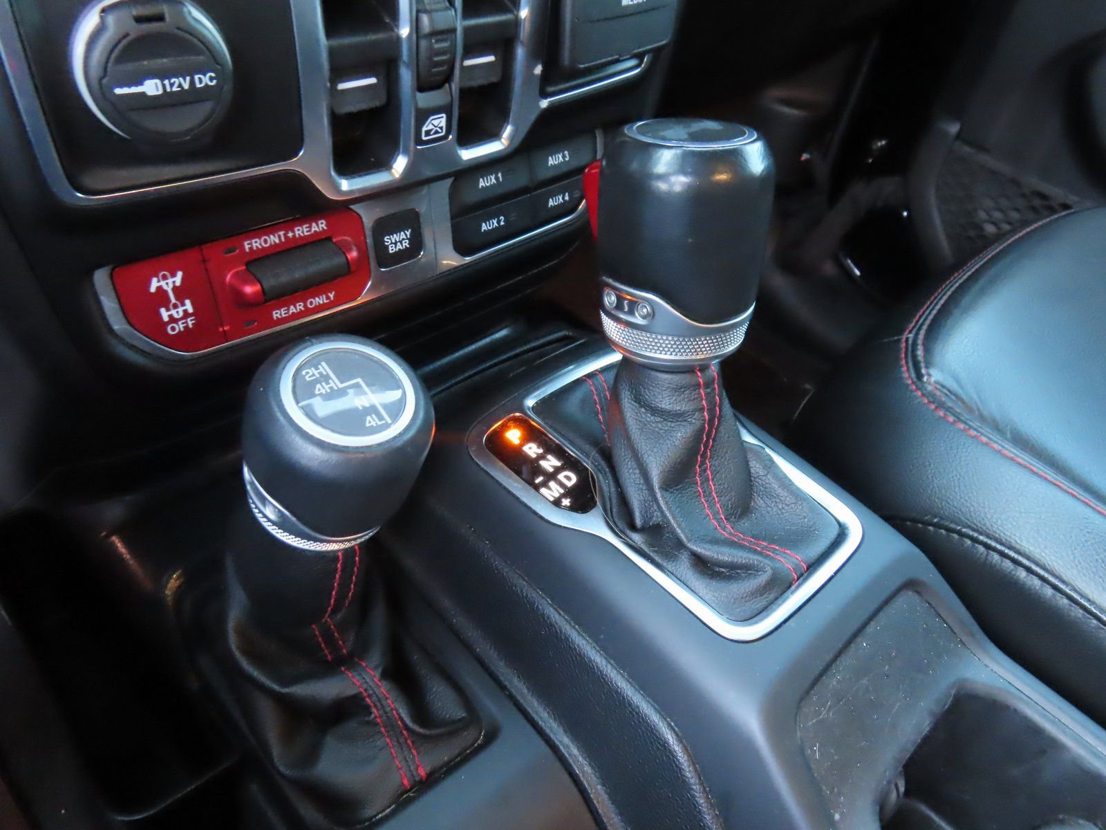 Used 2020 Jeep Wrangler Unlimited Rubicon w/ Quick Order Package 28Y Recon image 29