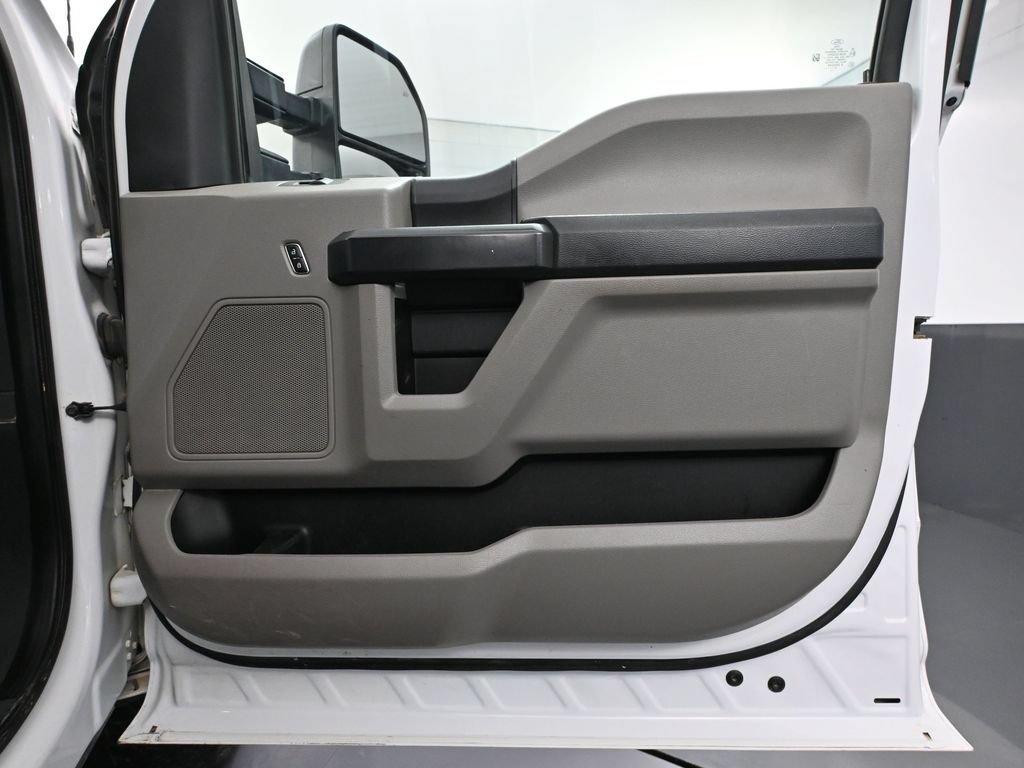 Used 2022 Ford F250 XL w/ Power Equipment Group AWD/4WD image 44