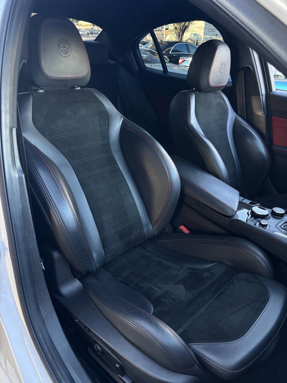 Used 2019 Alfa Romeo Giulia Quadrifoglio w/ Driver Assist Dynamic Package image 22