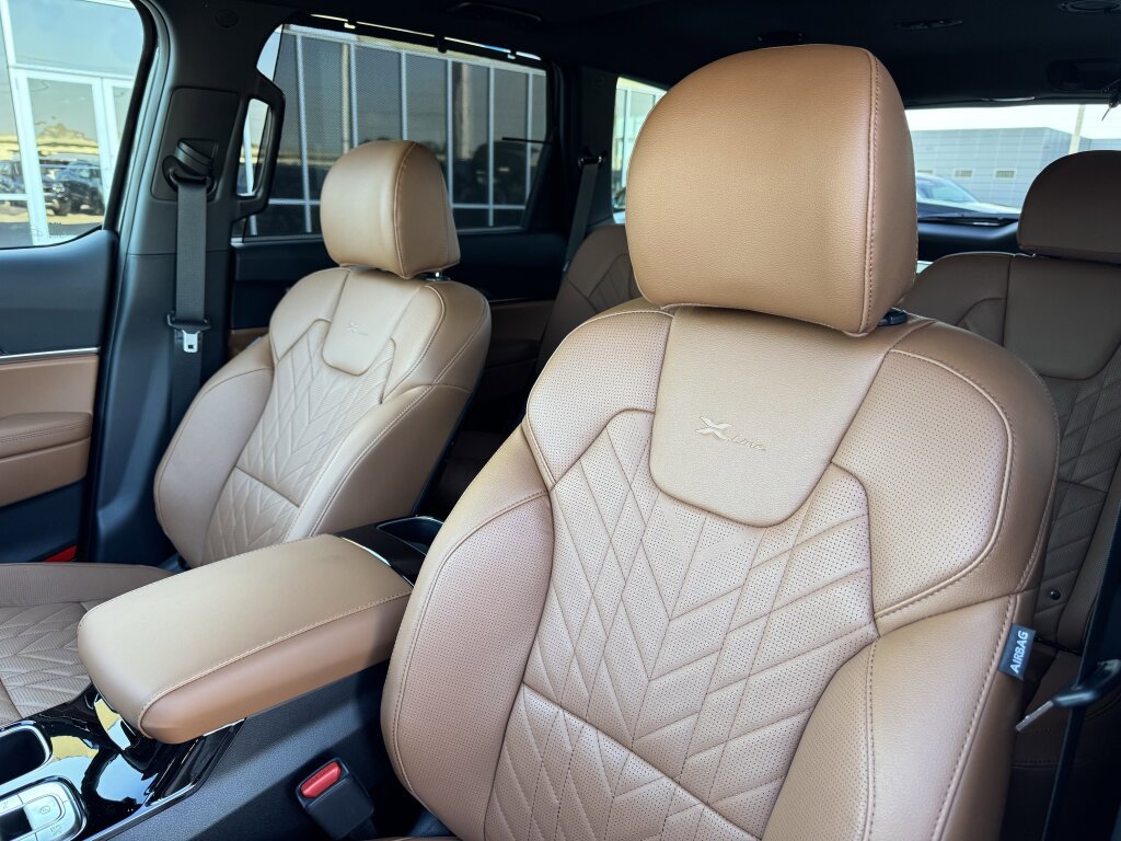 Used 2025 Kia Telluride EX X-Line image 28