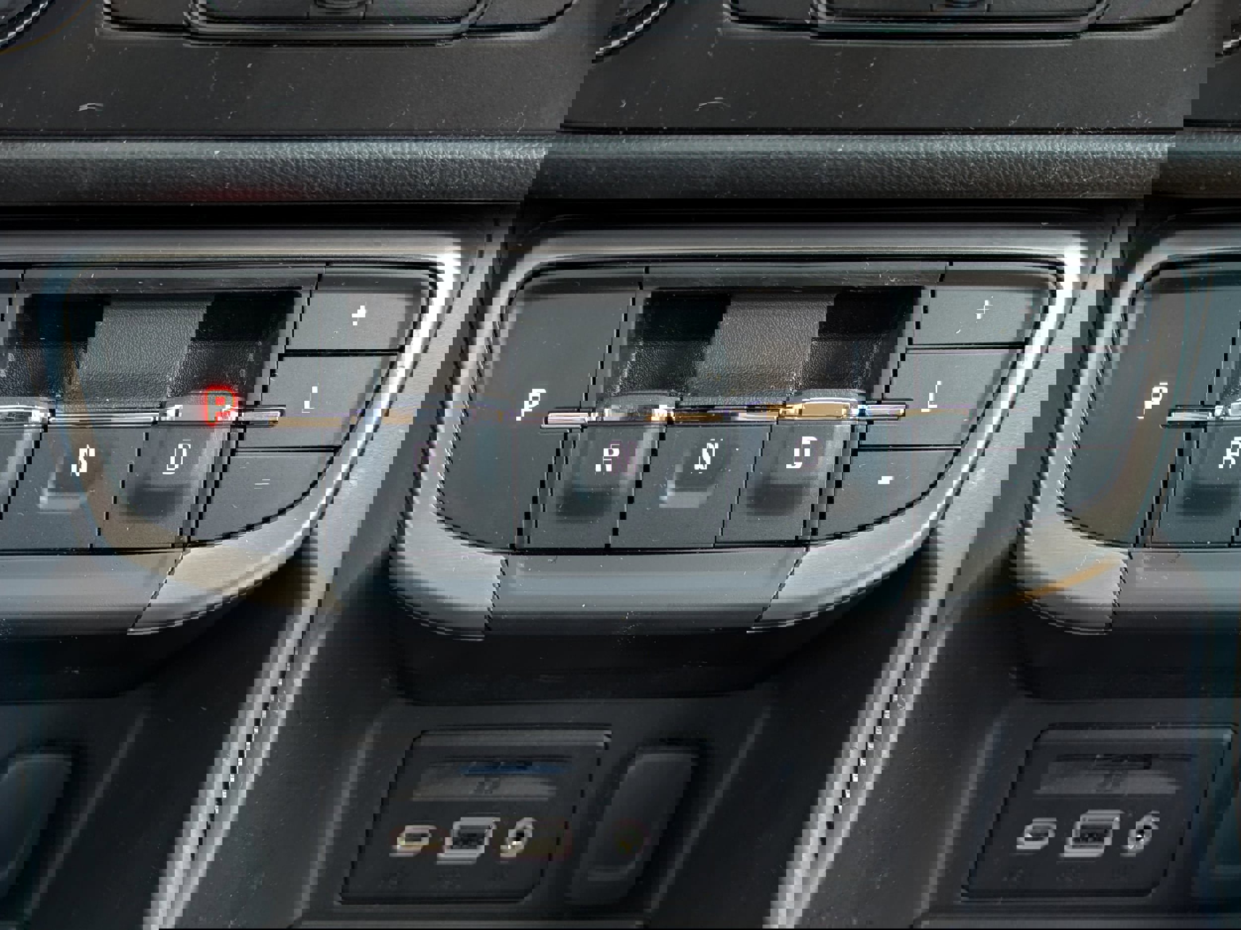 Used 2023 GMC Terrain AT4 image 14