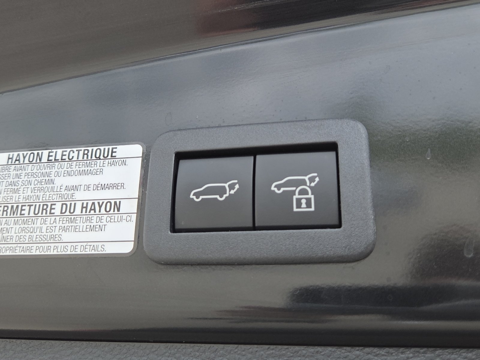 Used 2024 Toyota Corolla Cross AWD Hybrid w/ Convenience Package image 22