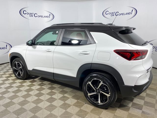 Certified 2023 Chevrolet TrailBlazer RS w/ Convenience Package image 3