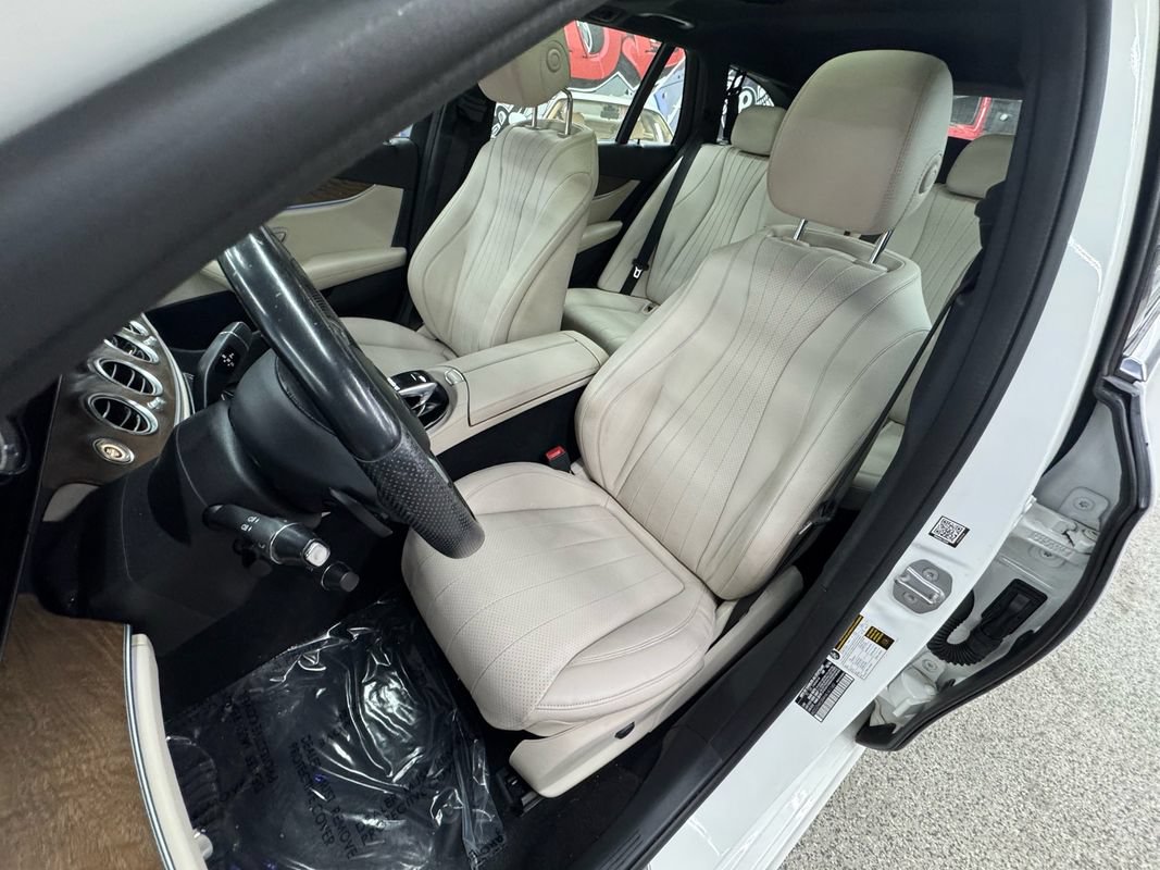 Used 2017 Mercedes-Benz E 400 4MATIC Wagon image 11