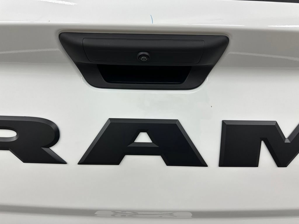 New 2026 RAM 2500 Big Horn AWD/4WD image 17