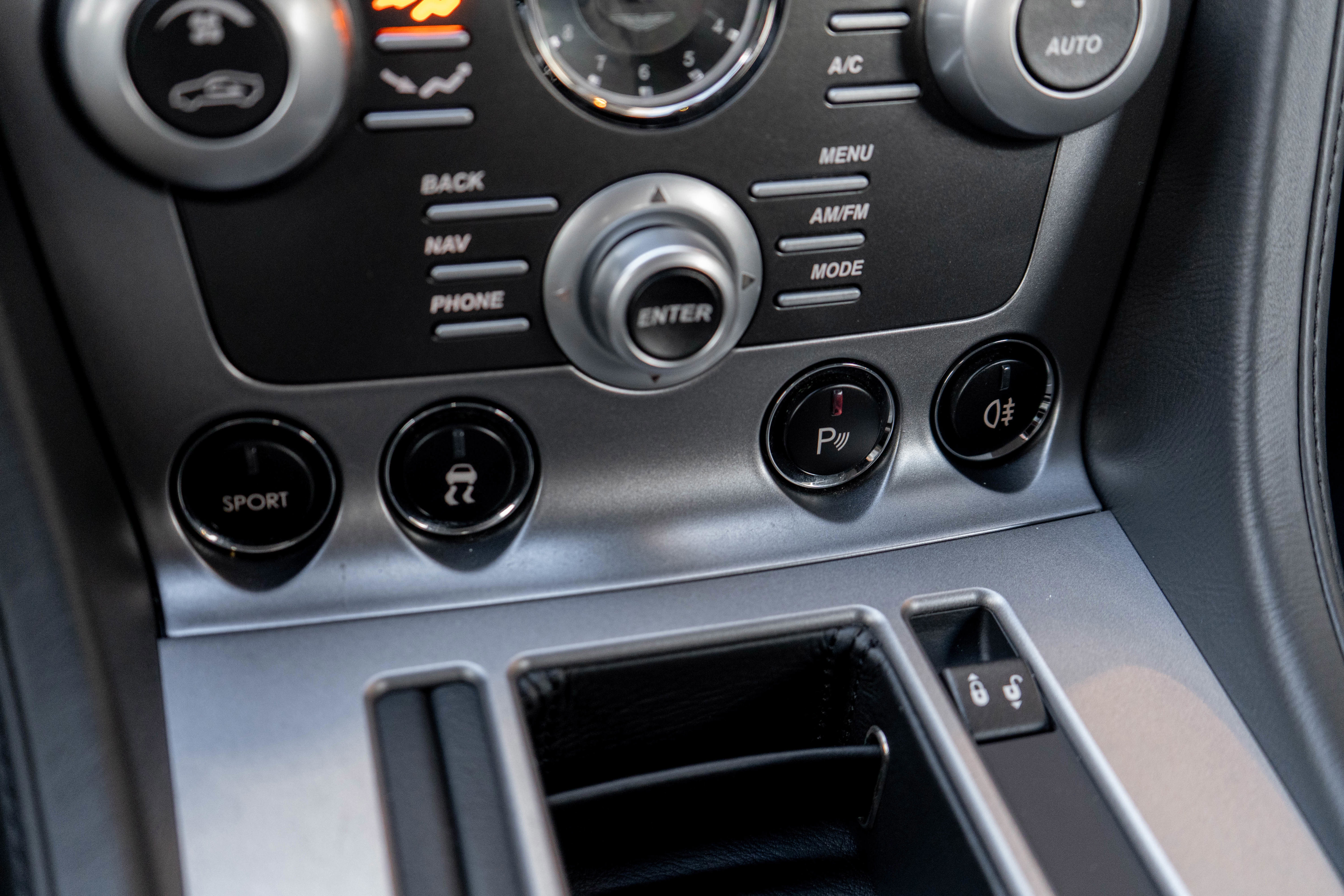 Used 2009 Aston Martin DB9 Volante RWD image 20