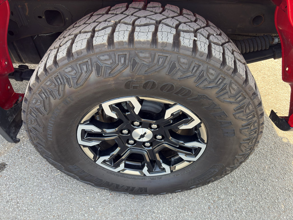 Used 2023 Chevrolet Silverado 1500 RST AWD/4WD image 22